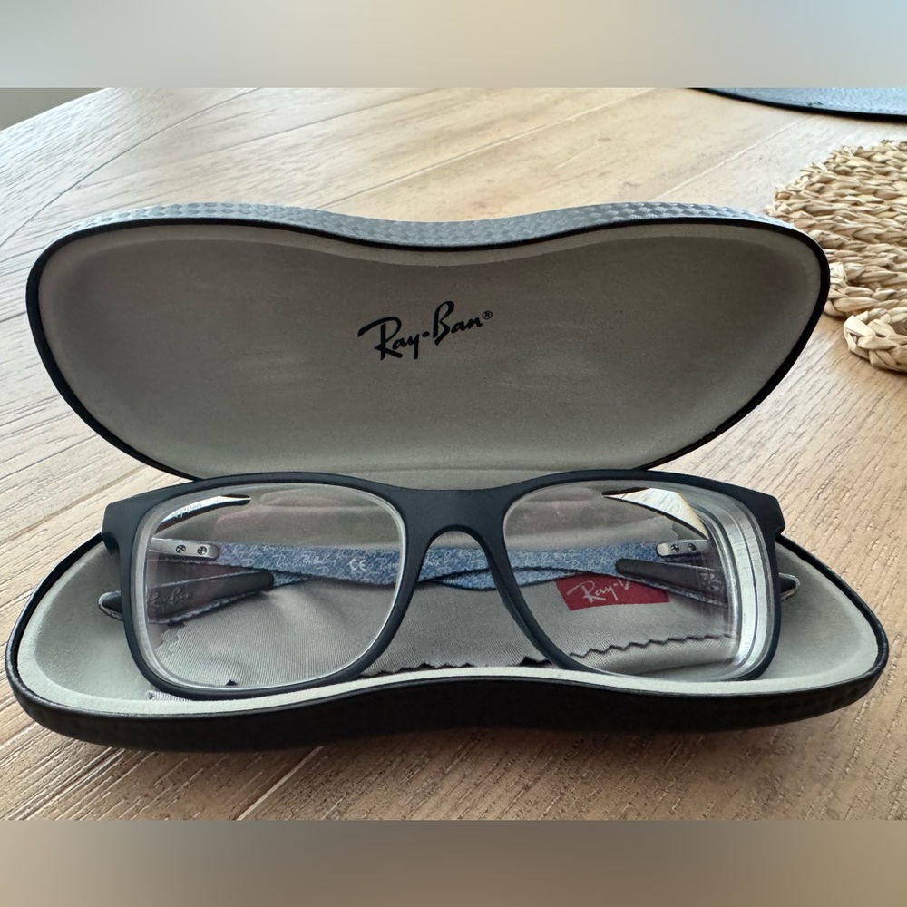 Prescription Rayban Glasses. Like new. Just need your own lenses. Blue.